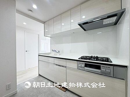 【キッチン】住宅の主役でもあり、日常生活を過ごす上で重要な水回りでもあるからこそ機能性・デザイン性に拘りました。。