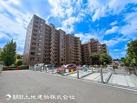 【外観・立地】表現された空間はたくさんの光を浴び、風を感じ、暮らしを豊かにしてくれます。家族の思い出を刻んでいきます。