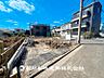 外観：【外観・立地】家族の色を映し出す洗練された邸宅は、ずっと輝き続けながらいつしか街の風景に溶け込み人と共に歩んいきます。