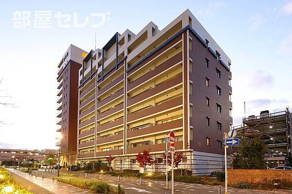 ロイヤルパークス千種 ｜愛知県名古屋市千種区千種2丁目(賃貸マンション1R・4階・42.01㎡)の写真 その1