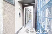 エントランス付近。