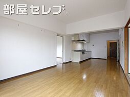 アーバンドエル杁中 6階4LDKのリビング/ダイニング