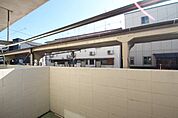 閑静な住宅街からの眺めです。