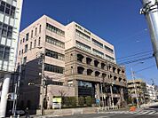西本病院 382m