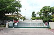 鶴舞小学校 787m