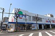 ドラッグスギヤマ筒井店 245m