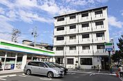 ファミリーマート吹上駅北店 64m