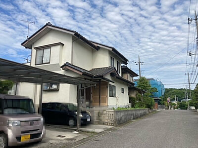 外観：約70坪。建物解体更地渡しです。駐車場の増設は可能です。