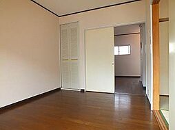 スパークルIII 1階2DKのリビング/ダイニング