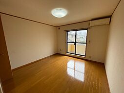 グラシアス・レオーネIII 101 1階1Kのリビング/ダイニング