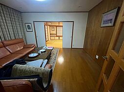 居間