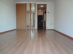 チェリー・ブロッサム 205 2階1Kのリビング/ダイニング