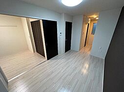 ブランシュ・フルール鹿嶋 202 2階1LDKのリビング/ダイニング