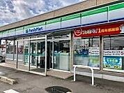 ファミリーマート神栖中央公園前店 271m