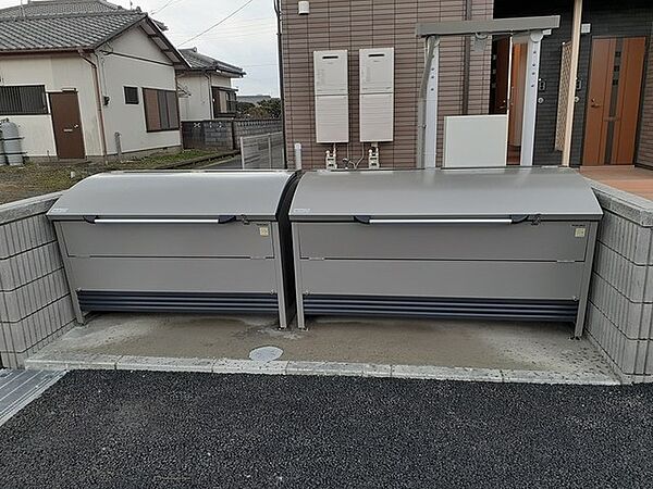その他