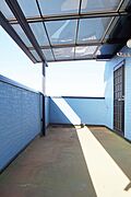 3階バルコニー　屋根付き