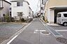 外観：前面道路