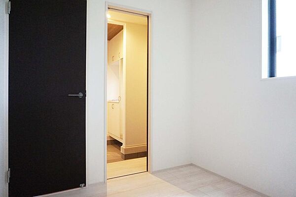 洋室を拡大表示