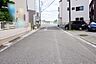 外観：前面道路