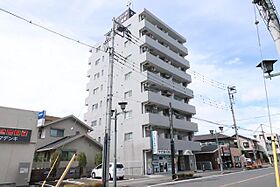 エトワール深谷 205 ｜ 埼玉県深谷市西島町2丁目（賃貸マンション1K・2階・22.14㎡） その1