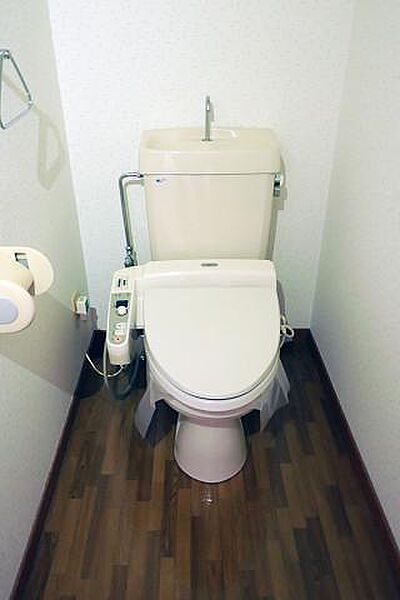 トイレ：トイレ（写真は1101号室）