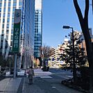 ビル前面道路
