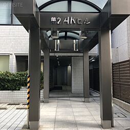 19 / 28