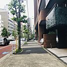 ビル前面道路