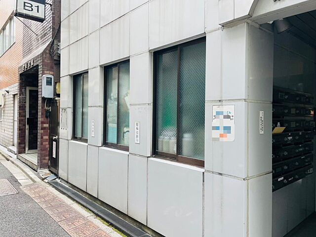 7 / 11