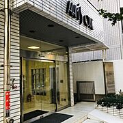 オフィスビル出入口