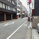 ビル前面道路