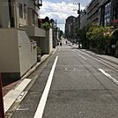 ビル前面道路