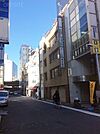ビル周辺道路