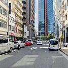 ビル前面道路