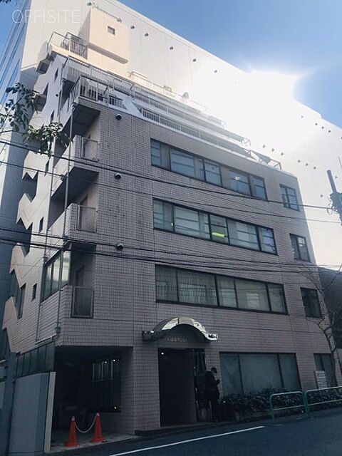 5 / 18