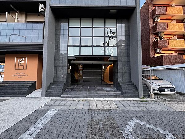 エントランスを拡大表示