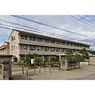 中学校「佐久市立中込中学校まで1119ｍ」