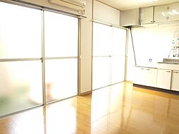 居間