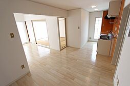 第1ビューハイツ 301 3階2LDKのリビング/ダイニング