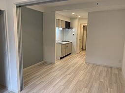 ブランシエスタ河原町 405 4階1LDKのリビング/ダイニング