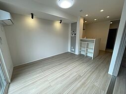 ルミナス庚午 102 1階1LDKのリビング/ダイニング