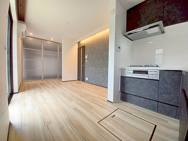 リビング/ダイニング 三鷹市中原3丁目