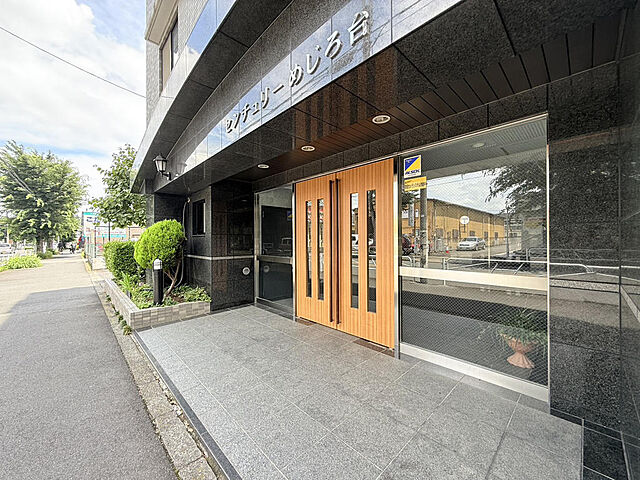 エントランス センチュリーめじろ台　角部屋 5階/-