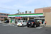 ファミリーマート豊川四ツ谷町店 478m