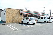 セブンイレブン豊川大崎町店 260m