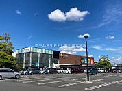 マチニワ豊川店 938m