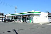 ファミリーマート豊川桜木通店 685m