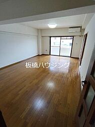 エイトハウスIII 203 2階2LDKのリビング/ダイニング