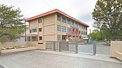 東近江市立御園小学校まで約500m