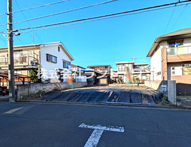 外観：ゆったり敷地49坪！街並みの整った閑静な住宅エリア